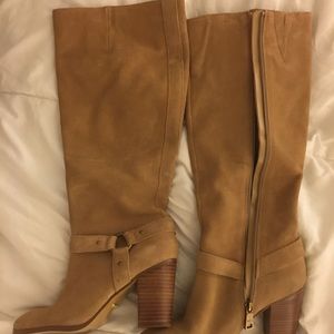NEVER WORN Lauren Ralph Lauren Boots
